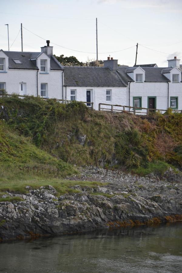 Seal Cottage Portnahaven Bagian luar foto